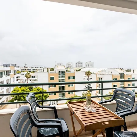 Floor With Great Views! Lejlighed *